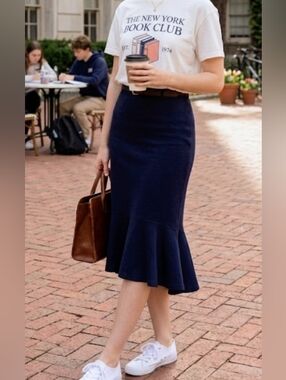 NWT Uniqlo Navy Midi Flounce Hem Skirt (Size M)